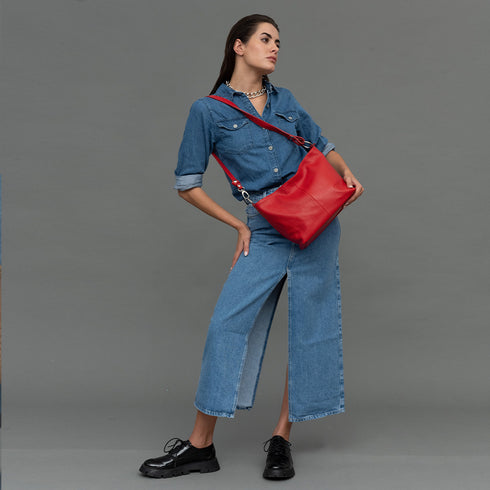 Bolso de hombro para mujer de piel con bandolera extensible rojo Mara