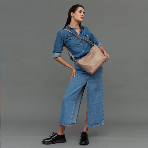 Bolso de hombro para mujer de piel con bandolera extensible nude Mara