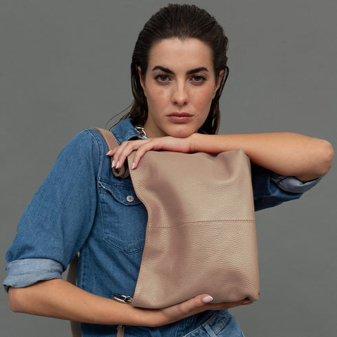 Bolso de hombro para mujer de piel con bandolera extensible nude Mara