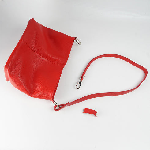 Bolso de hombro para mujer de piel con bandolera extensible rojo Mara