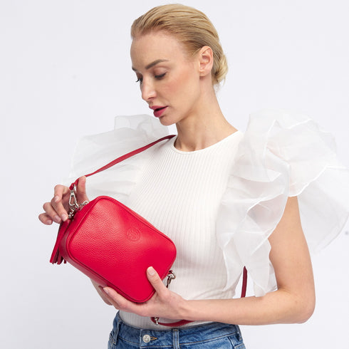 Bolso de Piel bandolera cuadrado rojo con pompón de mujer Cristin