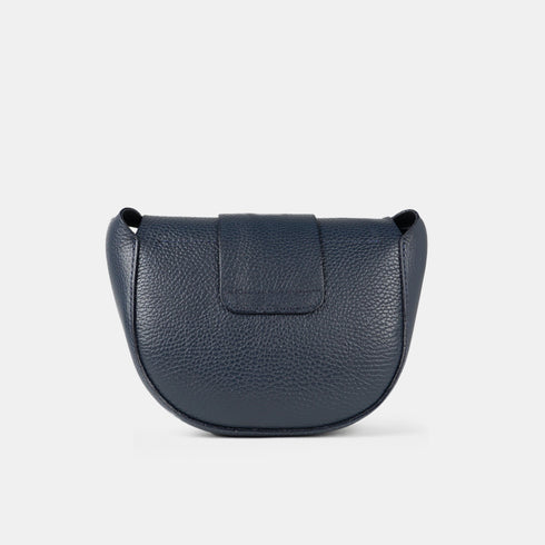 Bolso bandolera para mujer de piel con solapa azul marino Celia