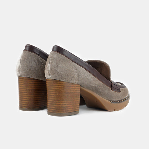 Mocasines de piel con tacón para mujer taupe Raina
