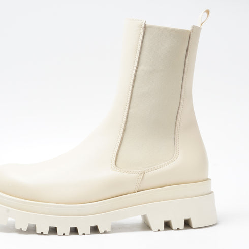 Botin-con-plataforma-beige-de-piel-mujer-Emi