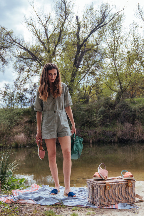 Menorquina de mujer de piel Alba (Navy/Beige)