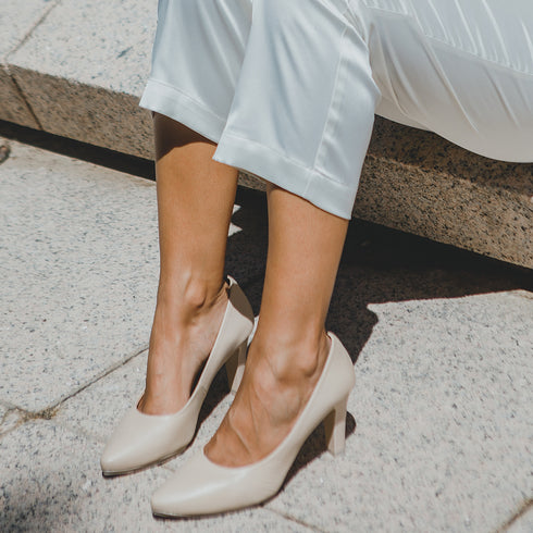 Zapatos de tacón 8cm de piel beige Tania