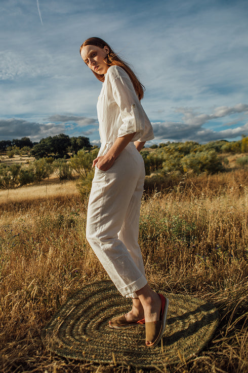 Menorquina de mujer de piel Alba (Beige/Naranja)