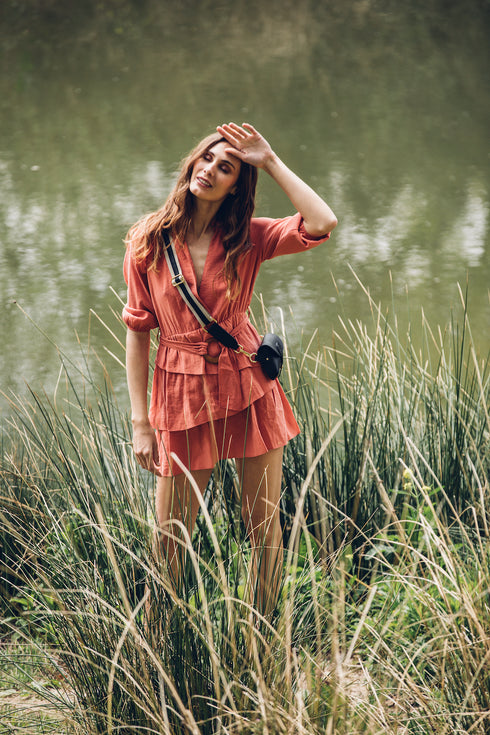 Bolso de bandolera porta móvil de piel Pili negro