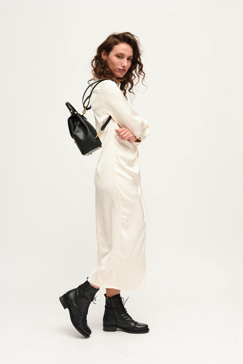 Mochila-de-Piel-negra-de-mujer-Sarah